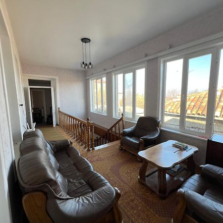 Guesthouse Lilia &Wine Celler Телави Екстериор снимка