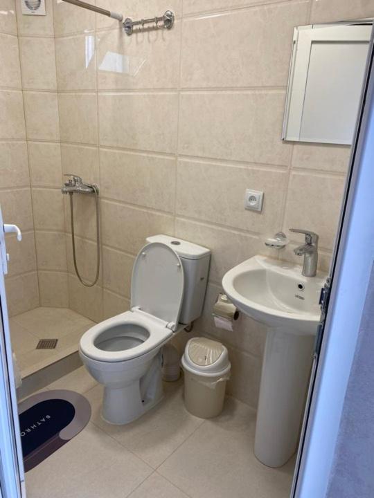 Guesthouse Lilia &Wine Celler Телави Екстериор снимка