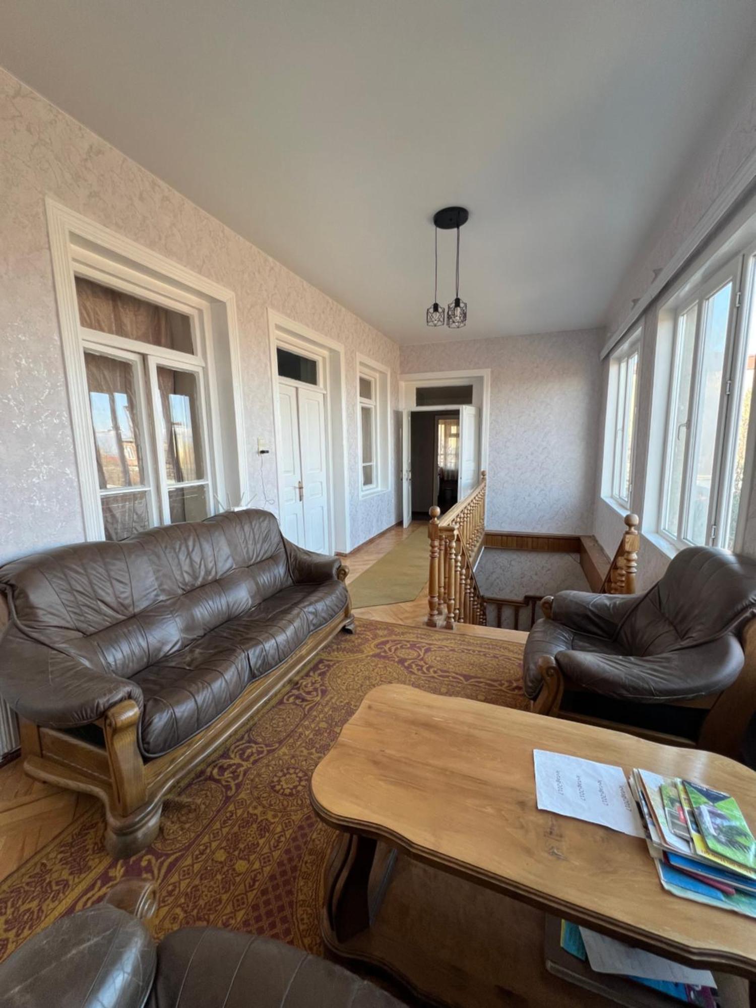 Guesthouse Lilia &Wine Celler Телави Екстериор снимка