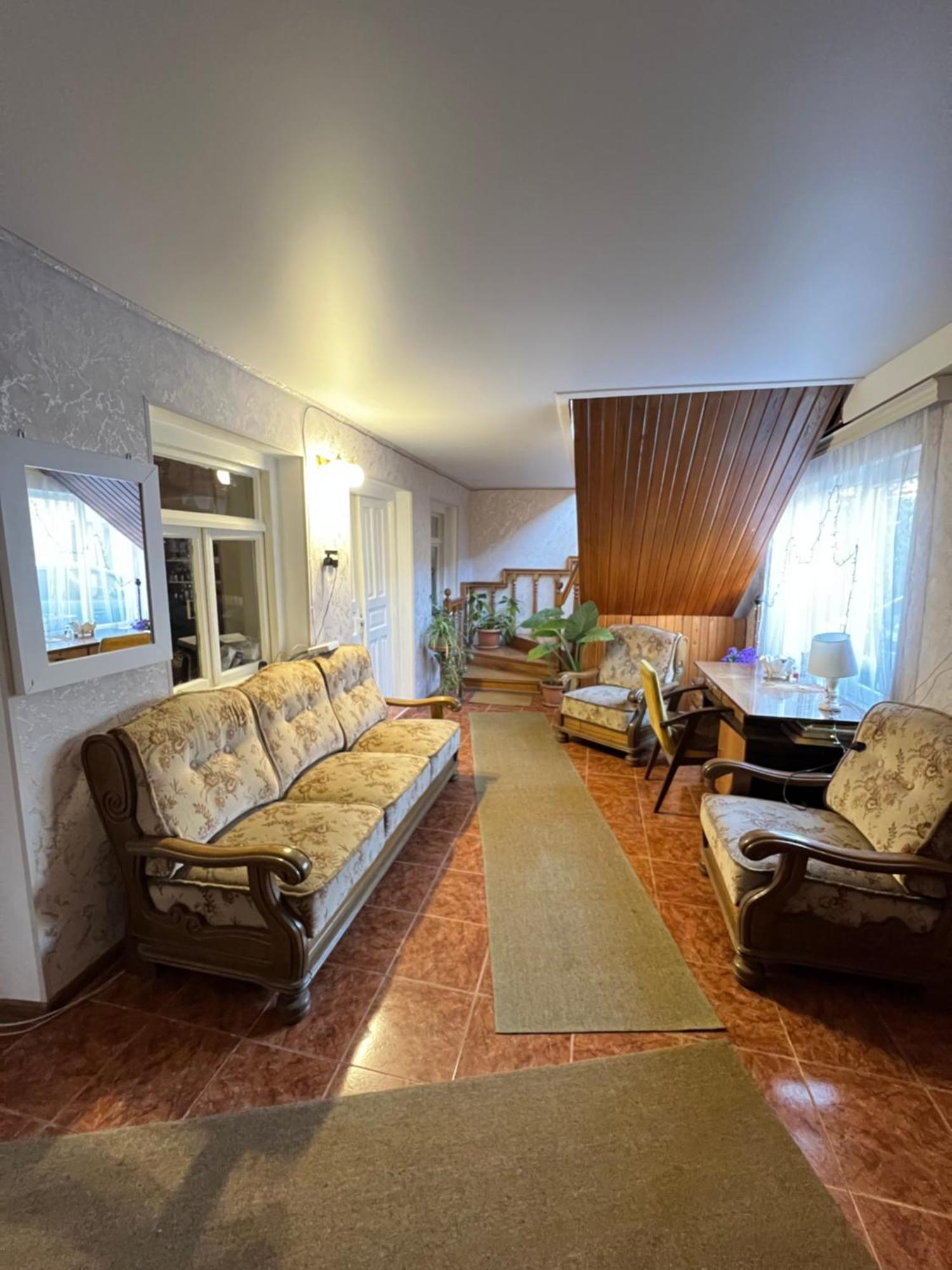 Guesthouse Lilia &Wine Celler Телави Екстериор снимка